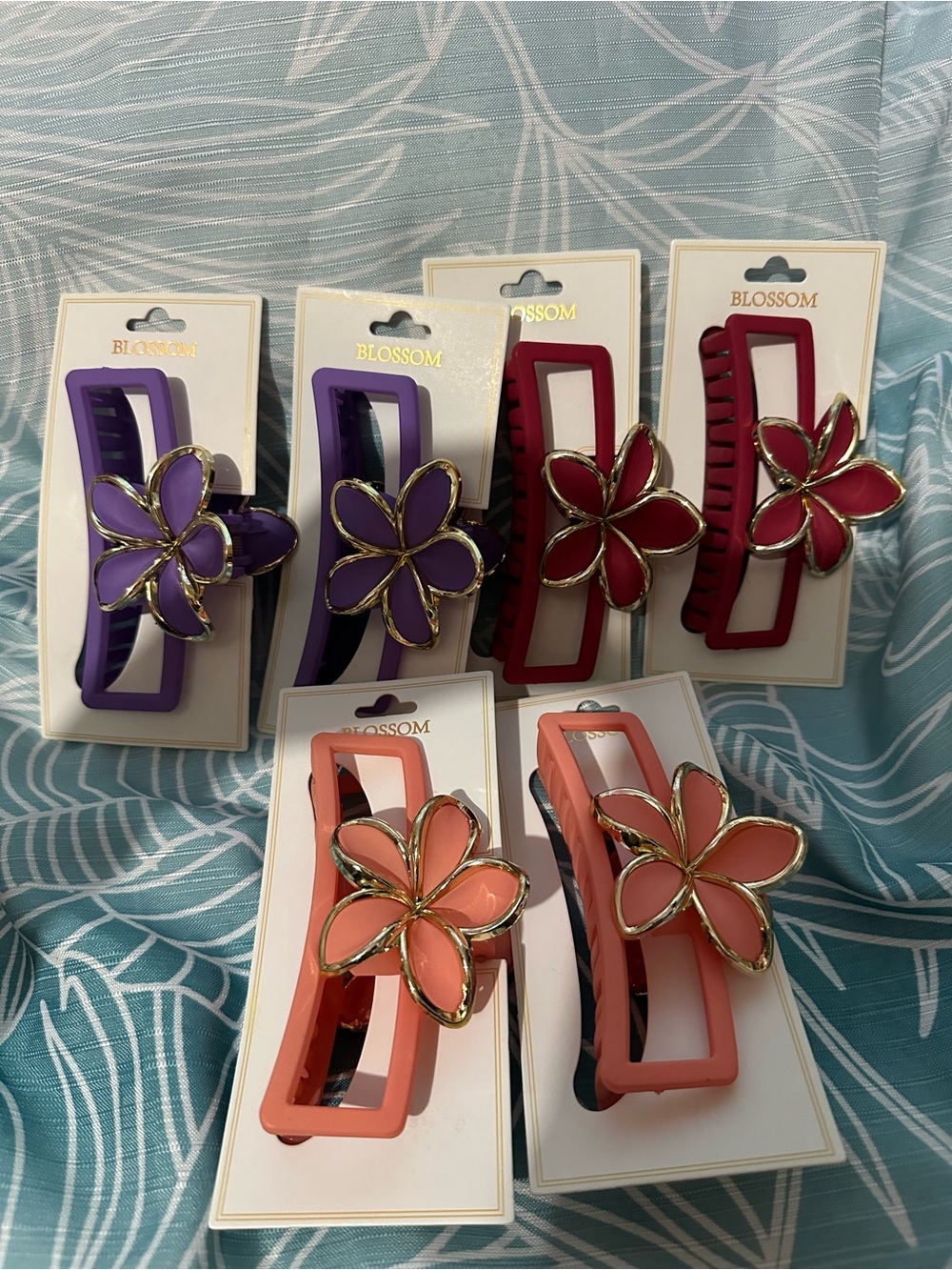 Pack of 6 hair clips